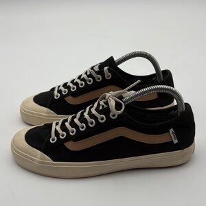Vans size 8.5 in women’s